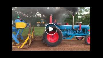 Bromyard Gala 2022 tractor pulling Herefordshire