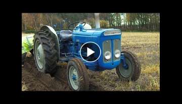 1964 Fordson Super Dexta 2.5 Litre 3-Cyl Diesel Tractor With Ransomes Plough