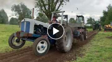 Fordson Major 6 cylinder tractor pulling Cummins