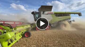 Claas Lexion 8900 45 FT Header Somewhere in England?