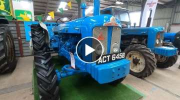 1964 Roadless Fordson Super Major Ploughmaster 6/4 4WD 5.4 Litre 6-Cyl Diesel Tractor (90 HP)